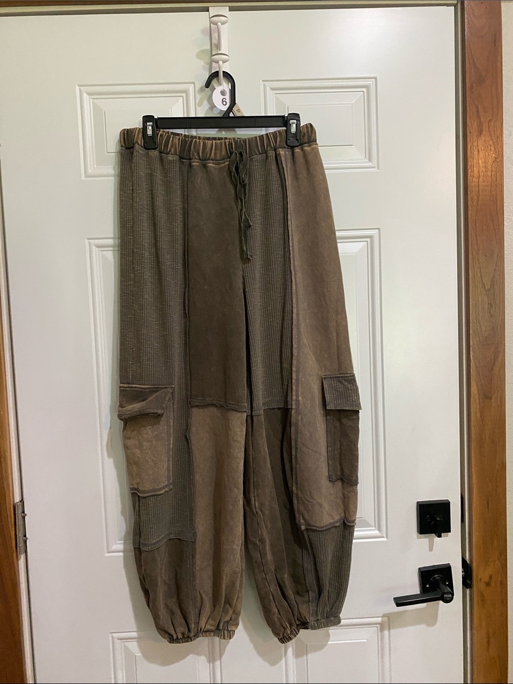 easel Olive-Brown Patchwork Cargo Joggers